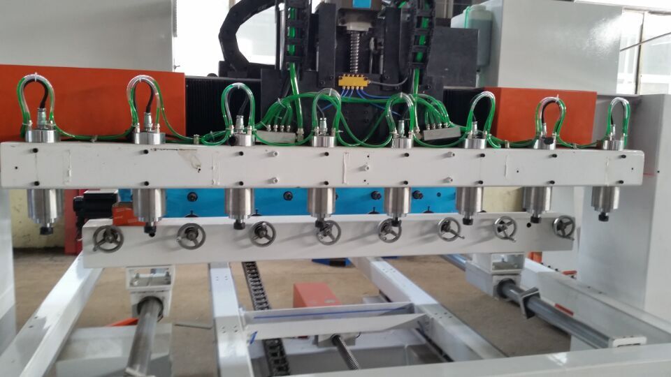 Furniture Legs Making Multi Spindles Cnc Wood Router 1530 Rotary 4th Axis With 8 Heads 3D Woodworking CNC Router Machine